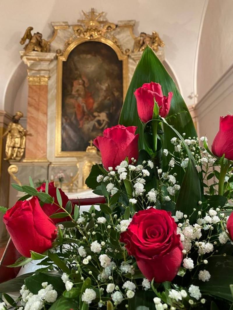 Szent Erzsebet rozsai_Sellye.jpg